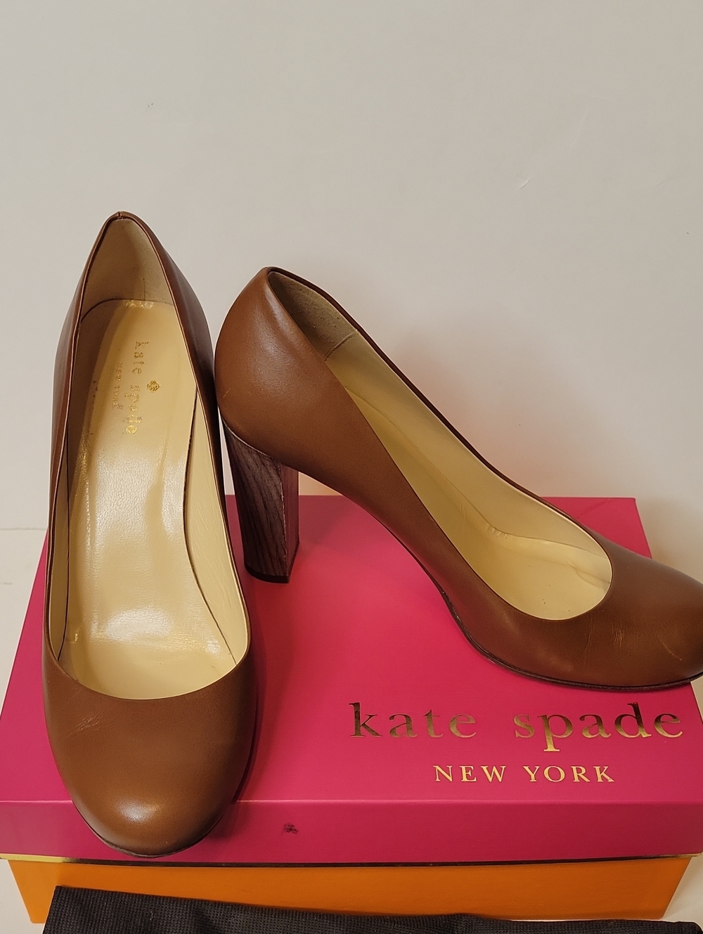 kate spade brown leather round-toe block heels